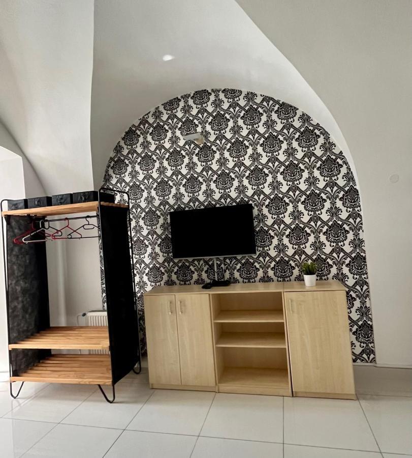 Palac Daun - Studio Apartments Znojmo Ngoại thất bức ảnh